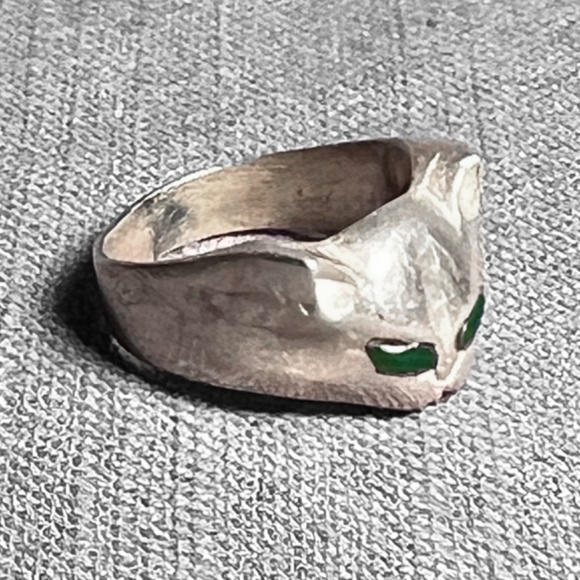 Green Eyed Cat Ring - Picture 3 of 7